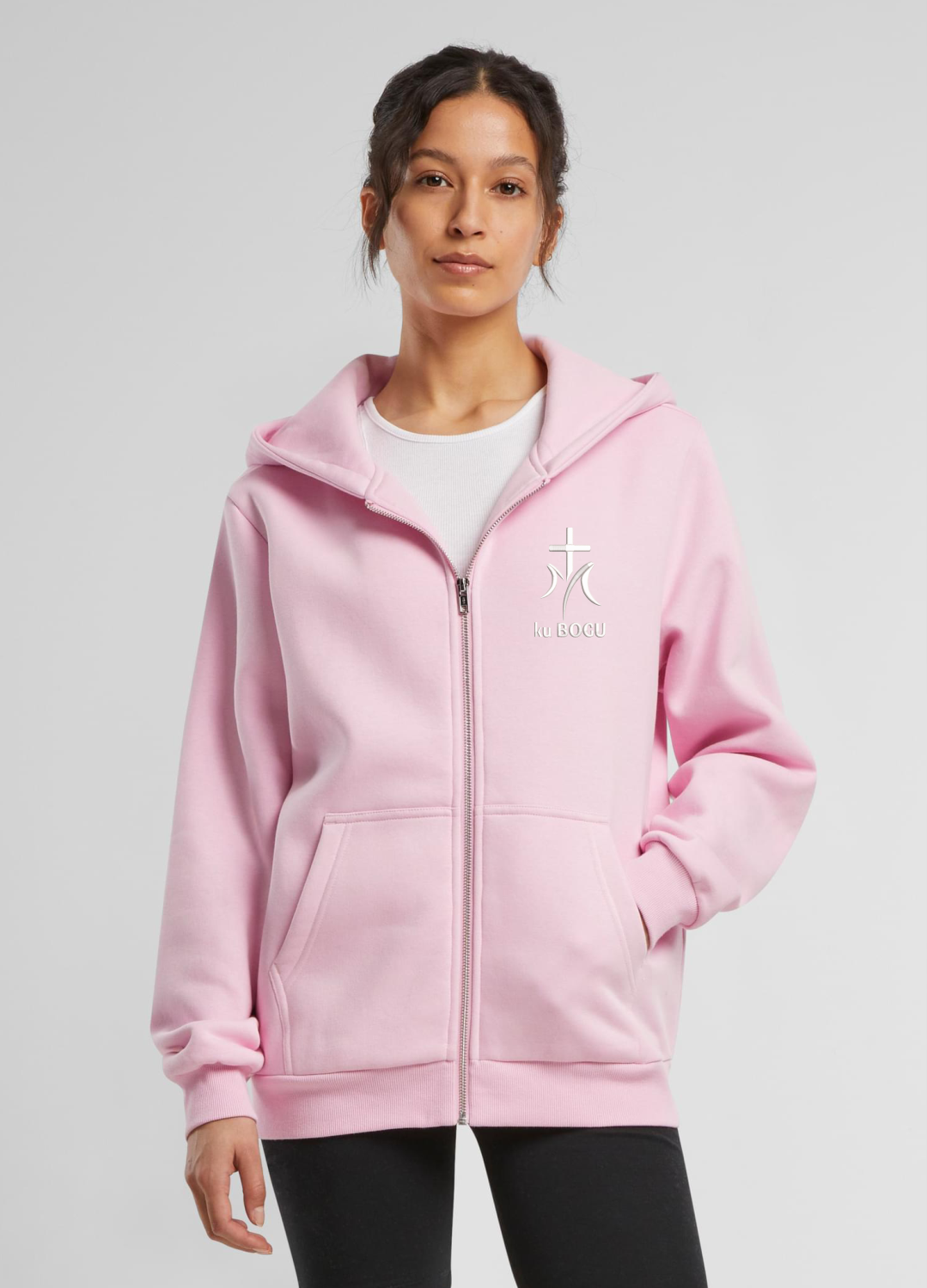 rozpinana bluza damska z kapturem różowa z haftem ku bogu.png